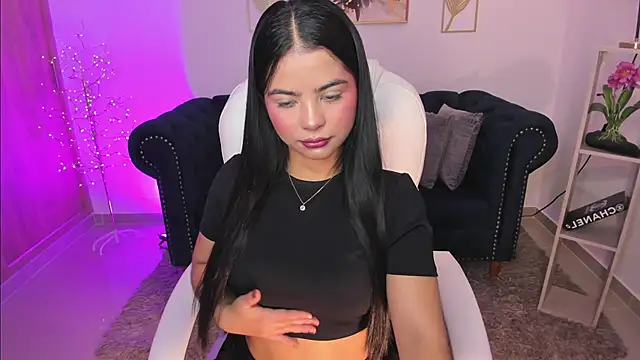 Layla Breezee online show from 01-18-26, 12:30