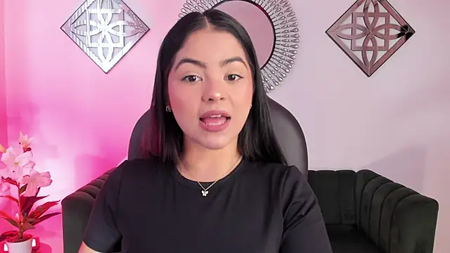 Layla Breezee online show from 02-04-26, 12:44