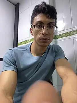 ApoloCruz online show from 03-12-26, 06:50