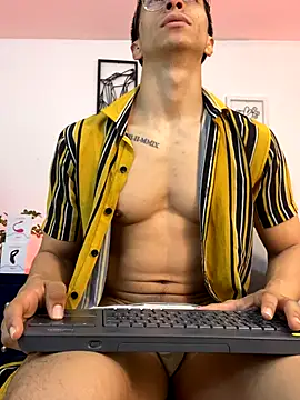 ApoloCruz online show from 10-04-25, 04:03