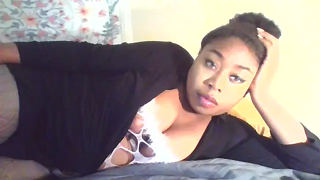 angeliquebelcali online show from 10-15-25, 06:27