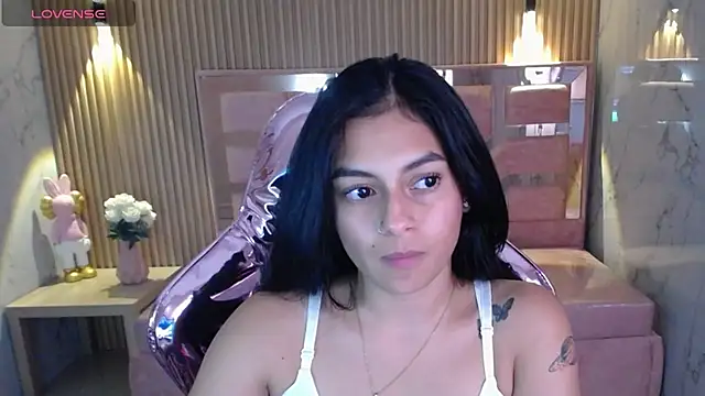 Snapshot of lilith_petit_sub chatting on 02-13-25, 05:01 lilith petit sub online show from 02-13-25, 05:01