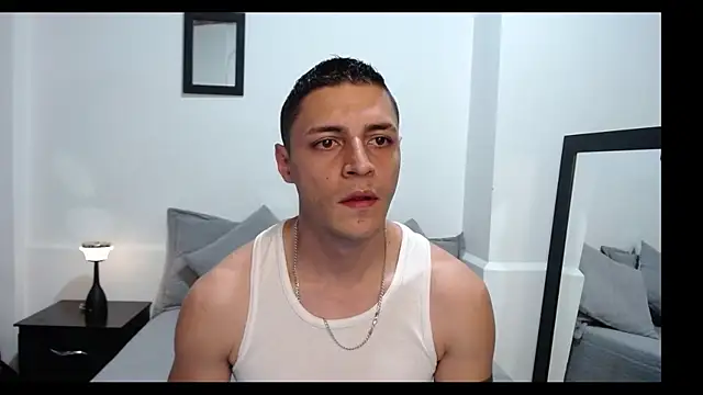 Snapshot of Frank_Millers chatting on 07-15-26, 11:23 Frank Millers online show from 07-15-26, 11:23