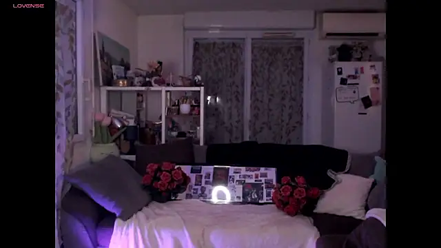 AdorahB3ll3 online show from 01-18-26, 08:01