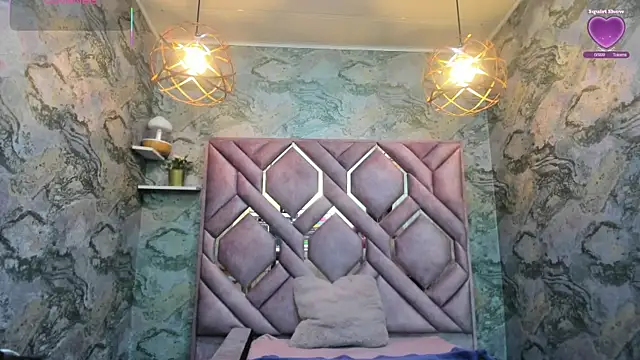 nefertiti ebony online show from 12-20-25, 05:32