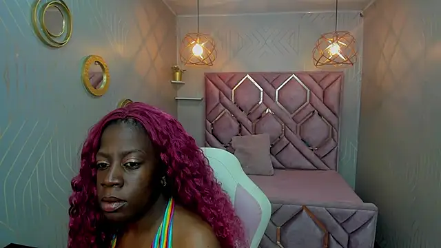 Snapshot of nefertiti_ebony chatting on 02-22-25, 04:18 nefertiti ebony online show from 02-22-25, 04:18