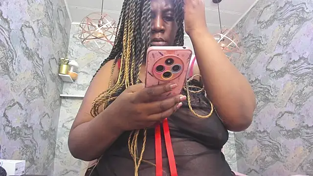 nefertiti ebony online show from 04-28-26, 03:16