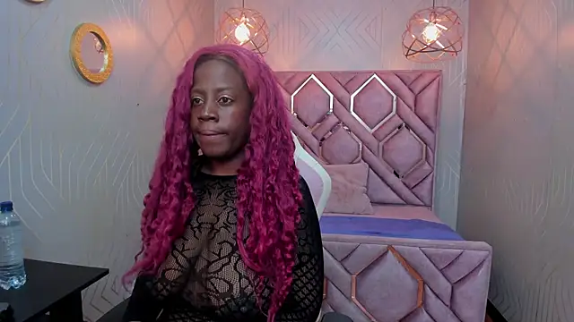 Snapshot of nefertiti_ebony chatting on 03-15-25, 02:03 nefertiti ebony online show from 03-15-25, 02:03