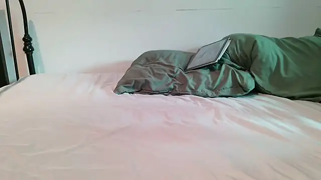 serena  vedette online show from 04-27-26, 01:20