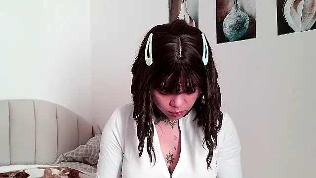 serena  vedette online show from 05-19-26, 07:59