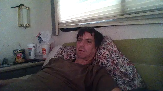 Snapshot of OnYourMarkGetSetGo chatting on 02-25-26, 08:52 OnYourMarkGetSetGo online show from 02-25-26, 08:52