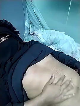 HijabiQueen789 online show from 03-04-25, 06:29