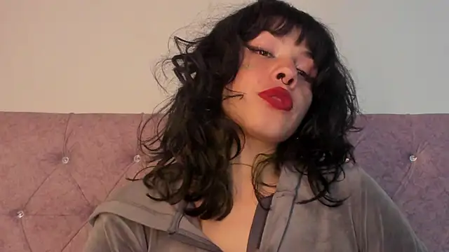 Snapshot of onix_bl4ck chatting on 02-15-25, 01:21 onix bl4ck online show from 02-15-25, 01:21