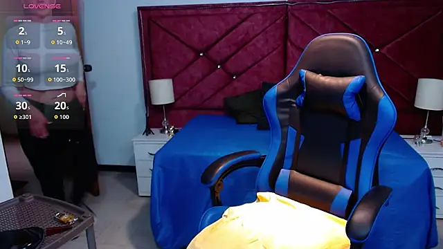 victoria adams07 online show from 11-05-25, 07:50