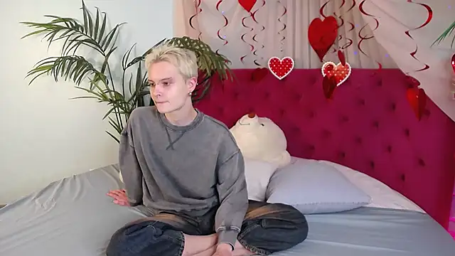 Snapshot of DemianEnglen chatting on 02-21-25, 08:49 DemianEnglen online show from 02-21-25, 08:49