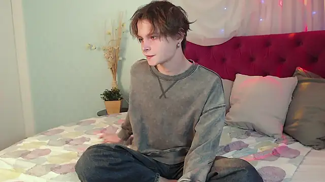 Snapshot of DemianEnglen chatting on 04-03-26, 11:27 DemianEnglen online show from 04-03-26, 11:27