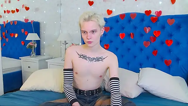 Snapshot of DemianEnglen chatting on 02-13-25, 09:06 DemianEnglen online show from 02-13-25, 09:06