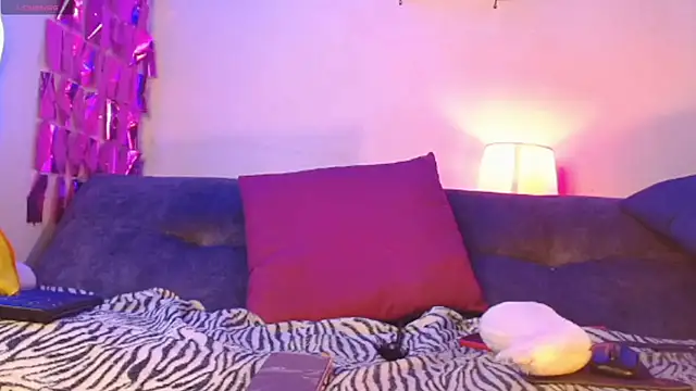 izan 20 online show from 12-05-25, 09:19