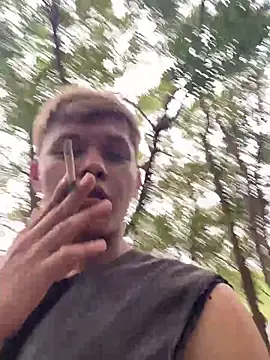 izan 20 online show from 03-13-26, 08:25