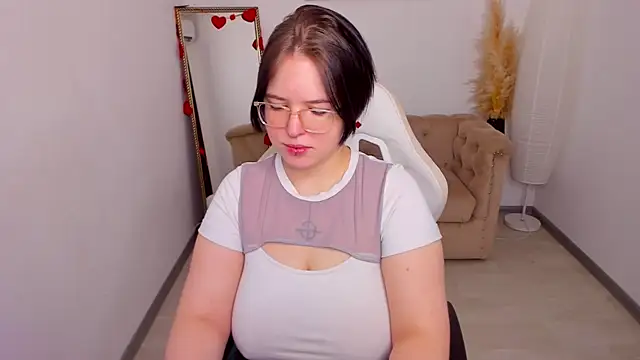 Manic pixie  online show from 02-08-26, 10:46