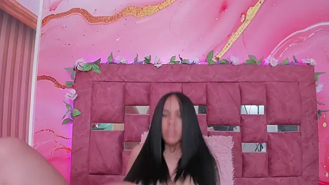 scarlett  evans  online show from 11-21-25, 06:29