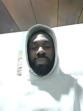 Snapshot of onewinnertee chatting on 02-15-26, 01:50 onewinnertee online show from 02-15-26, 01:50