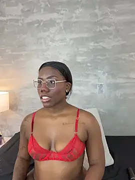 Snapshot of Alaia_Colins chatting on 07-12-26, 03:07 Alaia Colins online show from 07-12-26, 03:07