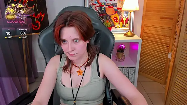 Snapshot of Jiffyyo chatting on 02-07-25, 12:17 Jiffyyo online show from 02-07-25, 12:17