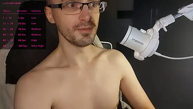 Snapshot of Moonsire1 chatting on 01-31-26, 07:12 Moonsire1 online show from 01-31-26, 07:12