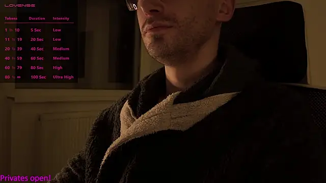 Snapshot of Moonsire1 chatting on 02-07-26, 11:46 Moonsire1 online show from 02-07-26, 11:46