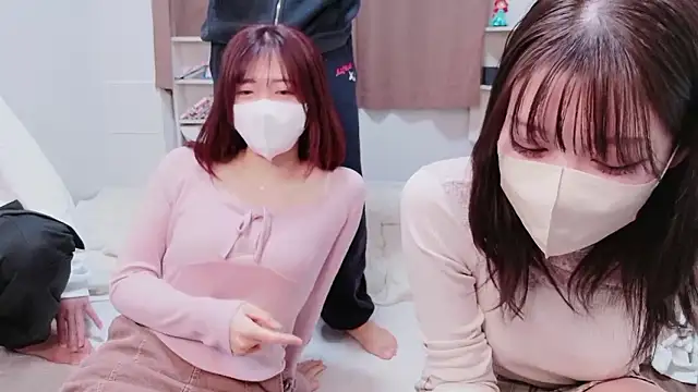 NA-KAREN-V8 online show from 12-21-25, 02:08