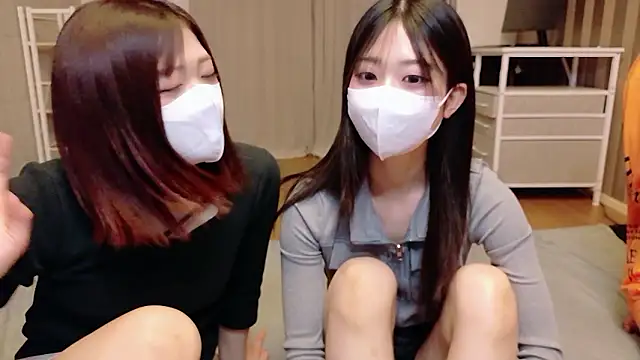 NA-KAREN-V8 online show from 05-25-26, 01:32