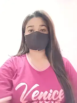 Snapshot of Simran-001 chatting on 06-08-26, 01:22 Simran-001 online show from 06-08-26, 01:22