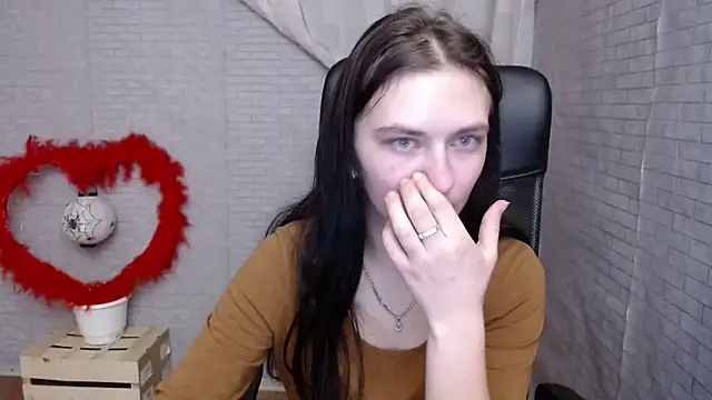 Snapshot of AmandaJi_ chatting on 03-07-25, 10:24 AmandaJi  online show from 03-07-25, 10:24