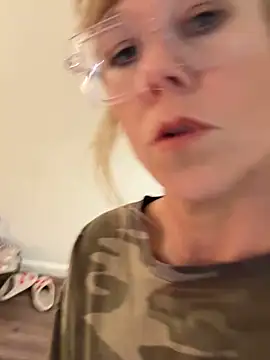 I am babydoll online show from 11-08-25, 04:05