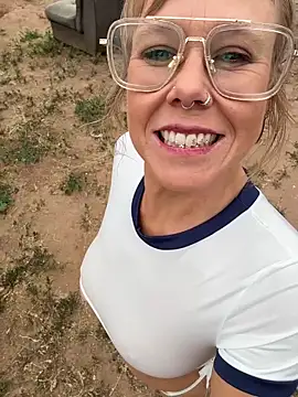 I am babydoll online show from 02-16-26, 11:57