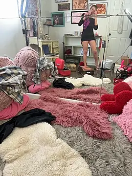 I am babydoll online show from 03-06-26, 10:10