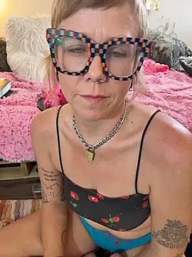 Snapshot of I_am_babydoll chatting on 06-04-26, 05:56 I am babydoll online show from 06-04-26, 05:56