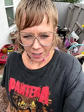 Snapshot of I_am_babydoll chatting on 10-13-25, 08:21 I am babydoll online show from 10-13-25, 08:21