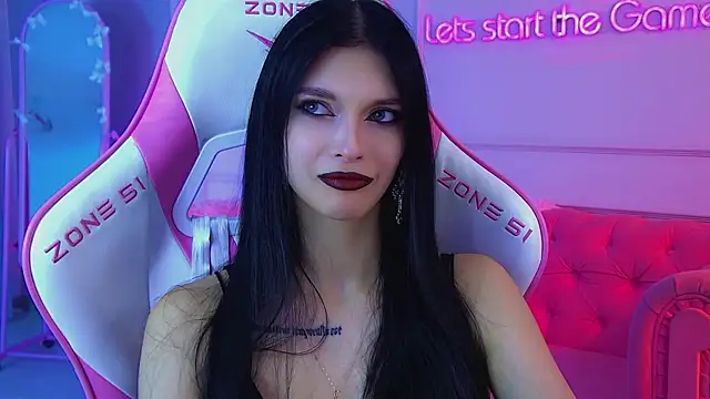Snapshot of BeverlyMost chatting on 06-12-26, 06:44 BeverlyMost online show from 06-12-26, 06:44