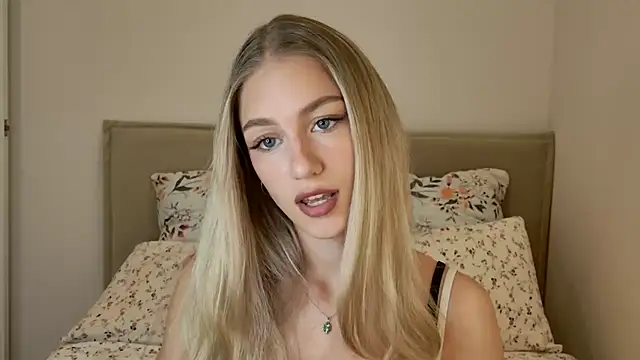 Snapshot of GabriellaOlsen chatting on 09-21-25, 12:32 GabriellaOlsen online show from 09-21-25, 12:32