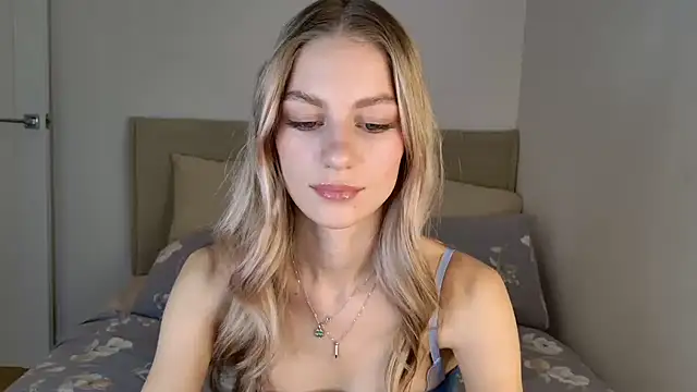 Snapshot of GabriellaOlsen chatting on 10-20-25, 11:22 GabriellaOlsen online show from 10-20-25, 11:22