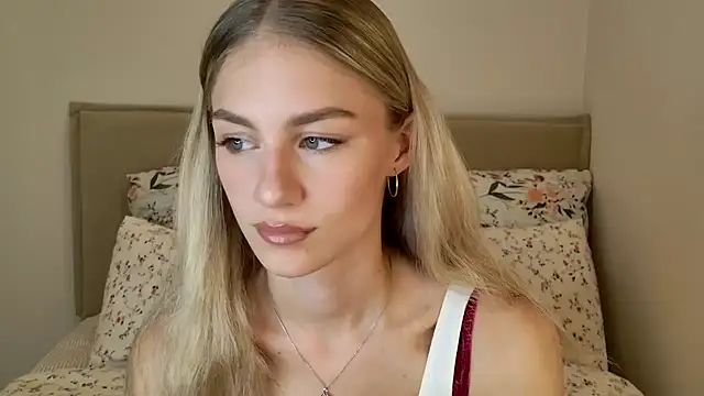 Snapshot of GabriellaOlsen chatting on 09-23-25, 02:35 GabriellaOlsen online show from 09-23-25, 02:35