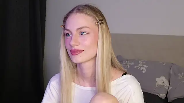 Snapshot of GabriellaOlsen chatting on 06-01-26, 05:12 GabriellaOlsen online show from 06-01-26, 05:12