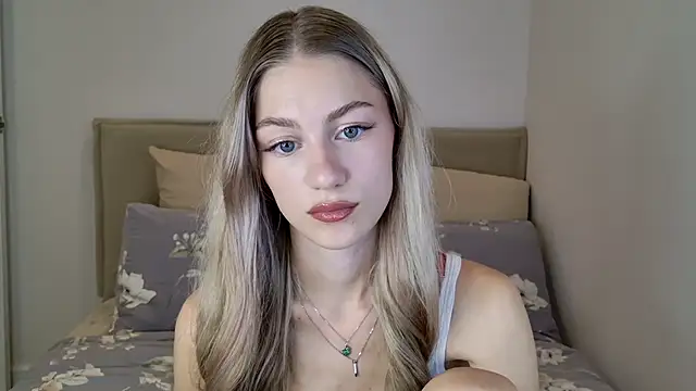 Snapshot of GabriellaOlsen chatting on 10-16-25, 10:34 GabriellaOlsen online show from 10-16-25, 10:34