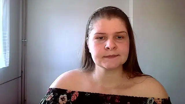 Snapshot of lovexCaroline chatting on 03-05-25, 02:45 lovexCaroline online show from 03-05-25, 02:45