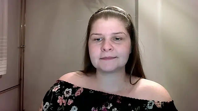 Snapshot of lovexCaroline chatting on 03-05-25, 05:50 lovexCaroline online show from 03-05-25, 05:50