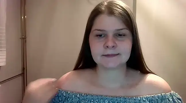 Snapshot of lovexCaroline chatting on 02-03-25, 05:56 lovexCaroline online show from 02-03-25, 05:56