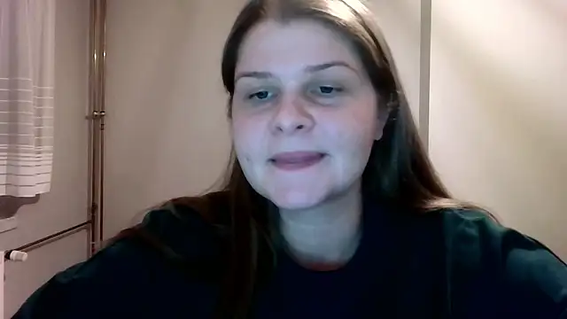 Snapshot of lovexCaroline chatting on 01-23-25, 05:42 lovexCaroline online show from 01-23-25, 05:42