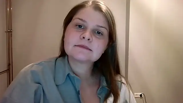 Snapshot of lovexCaroline chatting on 01-21-25, 07:28 lovexCaroline online show from 01-21-25, 07:28